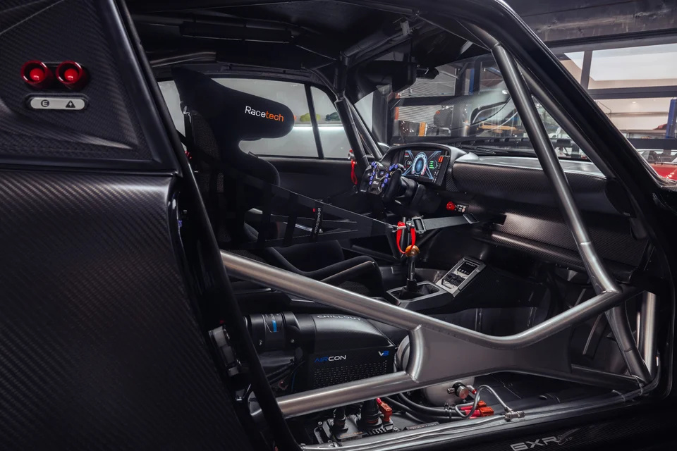 SMALL_Guntherwerks_GXR_Evo_72-960w